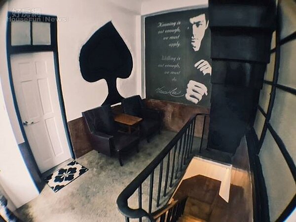 5-6.無論是二樓走道旁的雙人單沙發、或是三樓以軍用箱做成的沙發都充滿巧思。