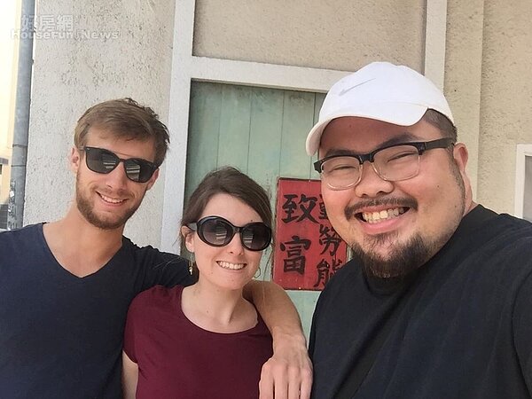 10.特色民宿吸引老外朝聖，陳霸哥希望「窄宅」能讓年輕人體驗老一輩人的靈魂。