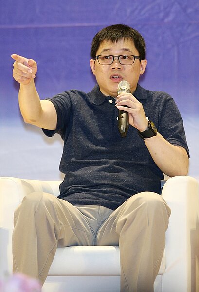 星宇航空創辦人張國煒昨晚以「迎向挑戰 無所畏懼」為題在台大演講。 記者蘇健忠／攝影