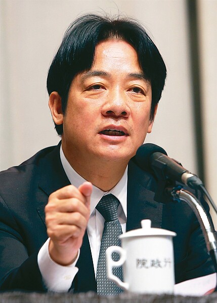 針對一例一休的爭議如何解決,行政院長賴清德昨天表示,將在立法院總質詢後迅速擬定方案向社會報告。 記者胡經周/攝影