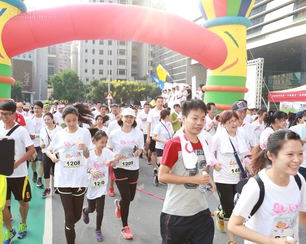 超過2000名跑者響應永慶公益路跑。