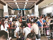 亞洲最佳郵輪母港　基隆硬體落漆