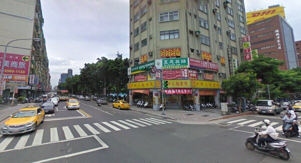 台北市長春路及建國北路口（圖／翻攝自Google Map）