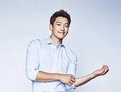 韓國天王Rain走紅前　竟在工地蓋房子