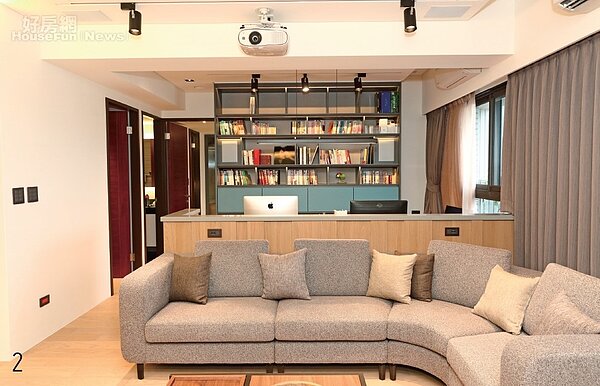 一開門就驚豔!植栽牆讓三房兩廳不呆板