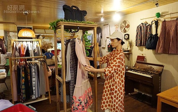 3.因為本身很愛打扮，林子熙決定開一間屬於自己的服飾店。
