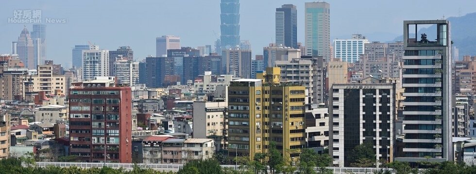 國泰建設、潤泰創新國際兩大龍頭建商觀察明(2018)年的房市趨勢,雙雙表態信心十足。