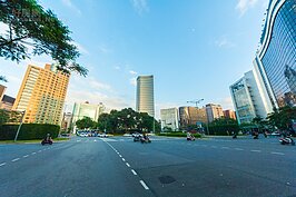 仁愛圓環一景。