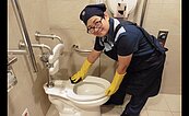醫院清潔達人　教你這樣刷馬桶才乾淨