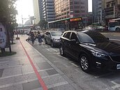 汽車隨便停　駕駛人教育…「亮紅燈」