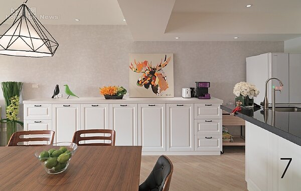 北歐X美式 大齡屋也有春天!清新木色彷彿走入日光森林