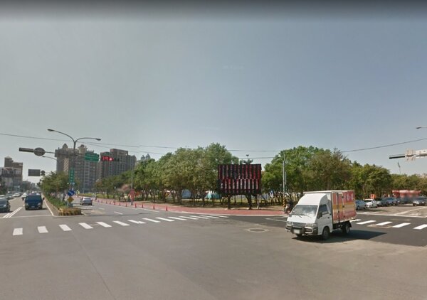 竹北體育園區BOT案位在光明六路東一段與莊敬南路口（圖／翻攝自google map）