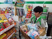 跨年夜超商急備戰　貨增10倍、咖啡買一送一