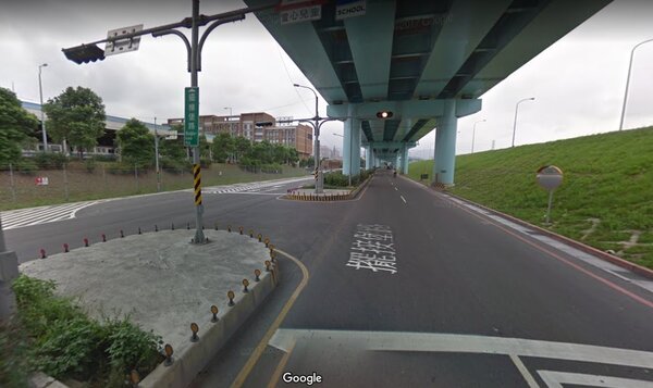 新北市「擺接堡路」，因路名十分特殊，常讓外地人看了印象深刻。圖／Google Map