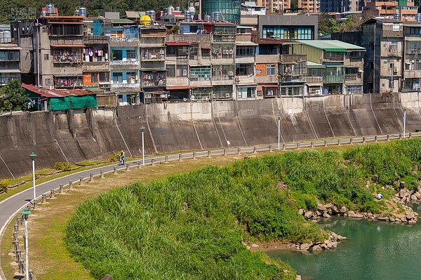 建堤防才能有效擋水,免受淹水之苦。(好房網News記者張聖奕/攝影)