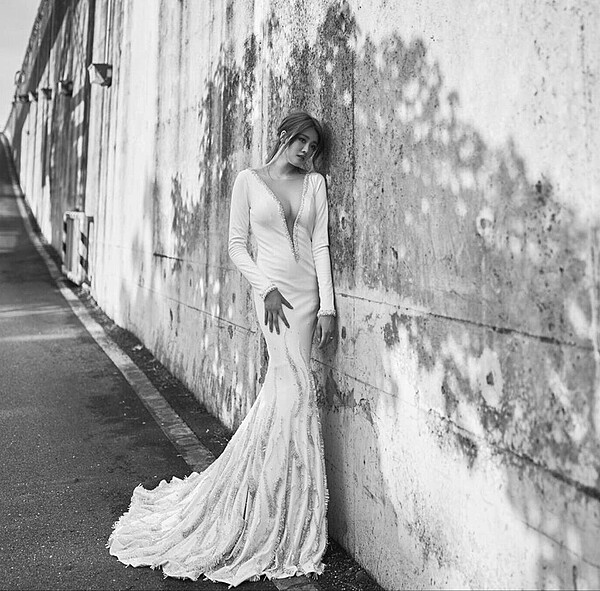 賴琳恩與粉絲分享婚紗照，透露喜歡黑白照片獨有的韻味。（翻攝自賴琳恩臉書粉絲專頁）