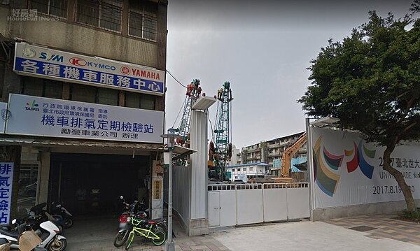 彭龍三的機車行被劃出都更計畫區。(圖翻攝自Google Map)