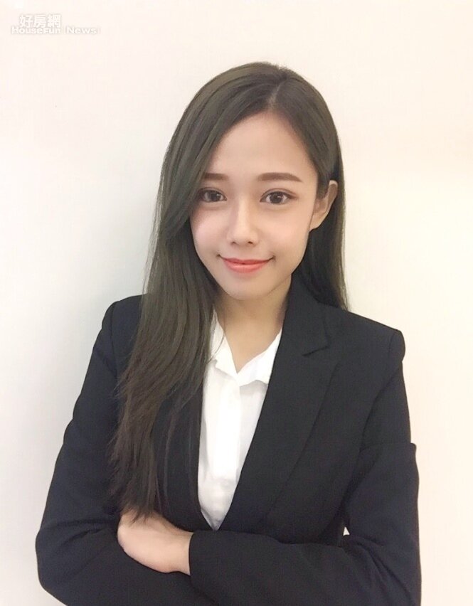 台中十期新光加盟店永慶地產美女潘佳琪。(圖片提供／潘佳琪)
