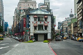 延平南路（右）博愛路（左）現況。