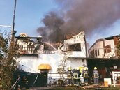 南投名間茶二指故事館火警　燒毀2、3樓