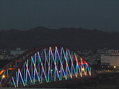 南投市綠美橋改善照明　春節前亮起來