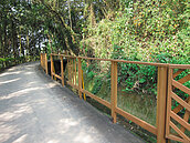 埔里哲學步道　木製護欄遭破壞