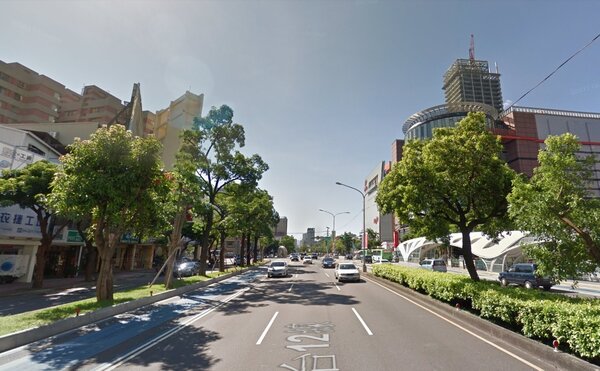 台中當地人仍習慣稱呼「台灣大道」的舊名字「中港路」（圖／翻攝自Google Map）