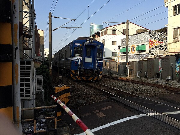 台南鐵路(圖/維基百科)