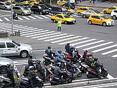 降空汙拿騎士開刀　交部挨批