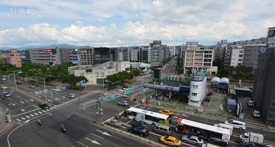 內湖民權大橋一帶房市。（好房網News記者 陳韋帆/攝影）