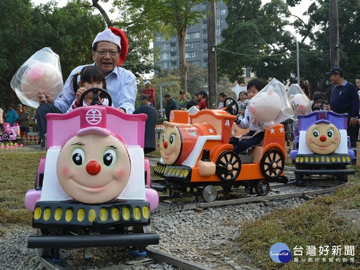 屏東公園小火車吸引近萬人搭乘(圖/台灣好新聞)