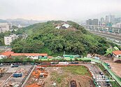 開挖篩分　垃圾山變森林公園