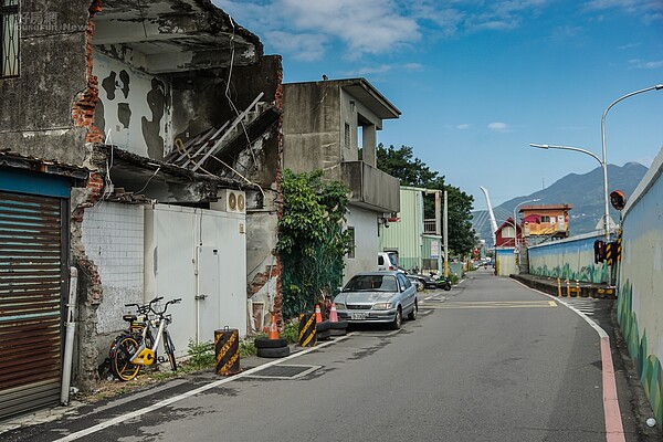 不能有新的建設,因此社子島隨處可看到老舊的房屋。(好房網News記者張聖奕/攝影)