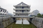 浙江「最牛樓房」建在橋上　網友：水上威尼斯
