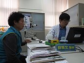 低薪、爆肝...　中市29衛生所7區沒主任