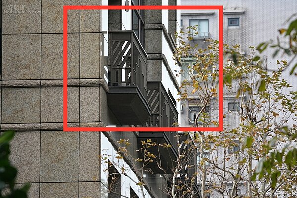 露台上方無遮蔽。(好房網News記者　陳韋帆／攝影)