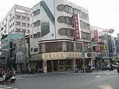 路寬22米俗稱「大通」　中山路蟬連鑲金路王