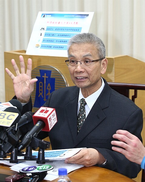 財政部長許虞哲。 記者蘇健忠/攝影