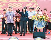 素質說雪上霜？蔡柯同台零互動　眼神沒交集