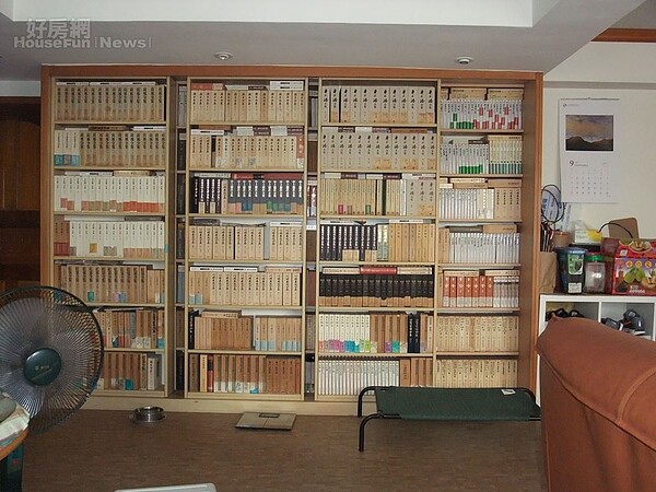 7. 收藏多位日本作家整套全集。