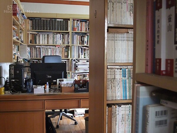 2. 林水福的書房,另隔小書庫。
