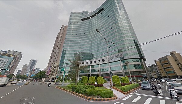 台中西區台灣大道及民權路口(圖/翻攝自Google Map)