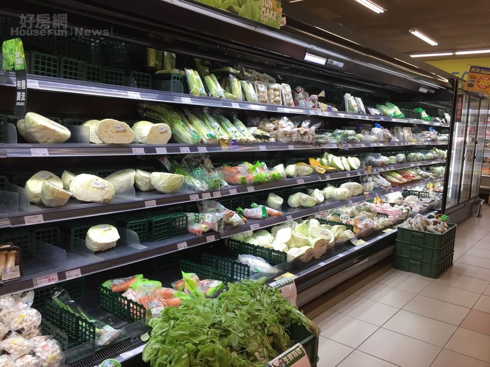 全聯超市 青菜 菜價 民生消費 物價 購物 颱風  (好房網News林美欣攝影)