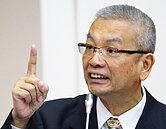 一銀董座換人？　財長：沒聽說但該換就換