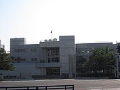 基礎不同沒法比　高市：近年減碳　已趨下降