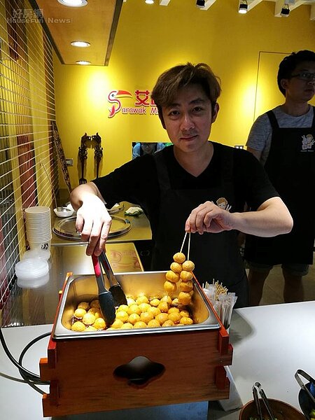 7.艾成最推薦的叻沙魚丸,淋上大馬特調辣椒可是叫人口水直流。