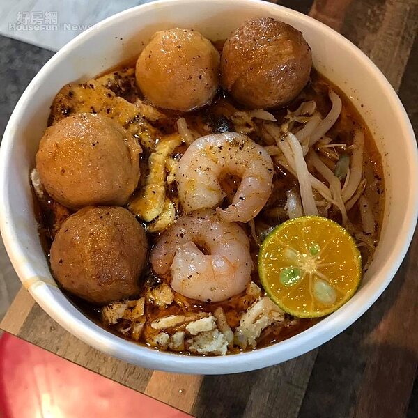 8.店裡的招牌就是這碗叻沙米粉。