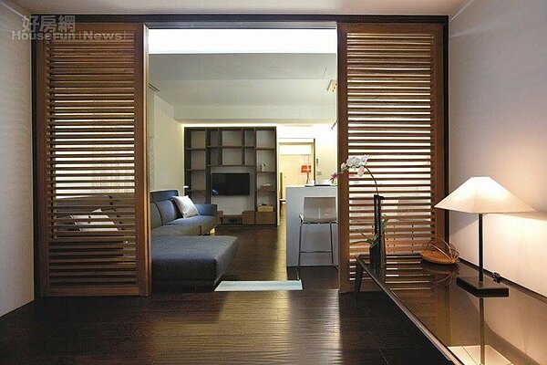 2. 小坪數也能製造通透性,並延伸空間感。