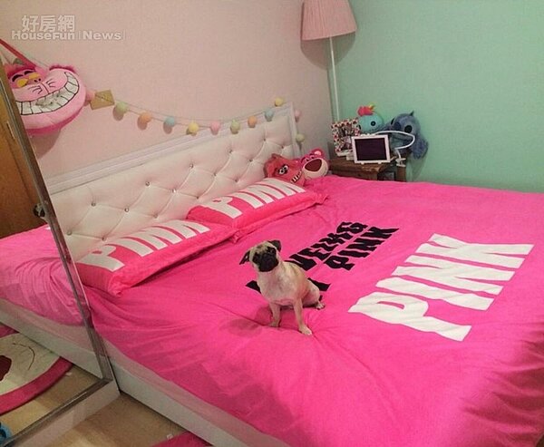 6-7.泡泡坦承有顆少女心，床舖當然要挑選誇張的大pink風，把臥房打造成超夢幻公主風。
