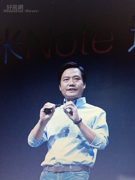 小米董事長雷軍昨(5)日透露,小米已提前2個月完成今年度出貨量超過7千萬支,營收逾1千億元人民幣(下同)目標。(圖片取自維基)(圖片取自維基)